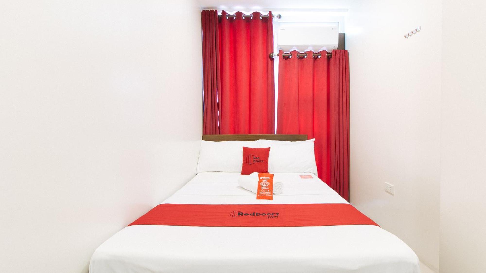 Reddoorz Near Fernwoods Garden Кесон-Сіті Екстер'єр фото