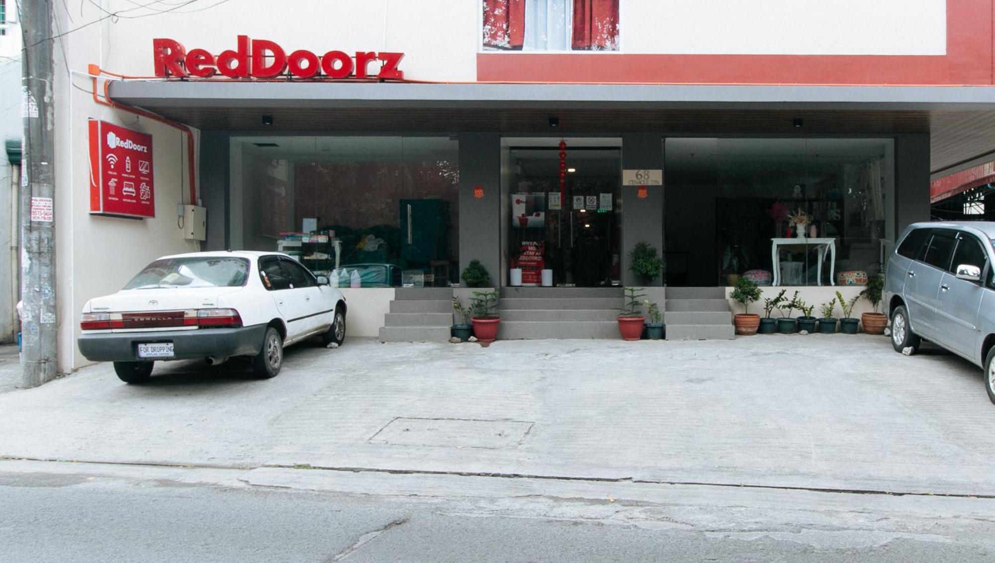 Reddoorz Near Fernwoods Garden Кесон-Сіті Екстер'єр фото